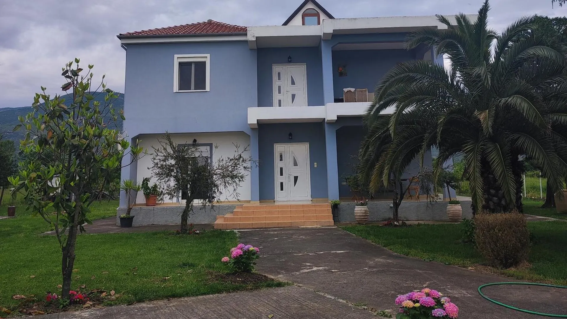 Villa Ilirian Lac 0*,
